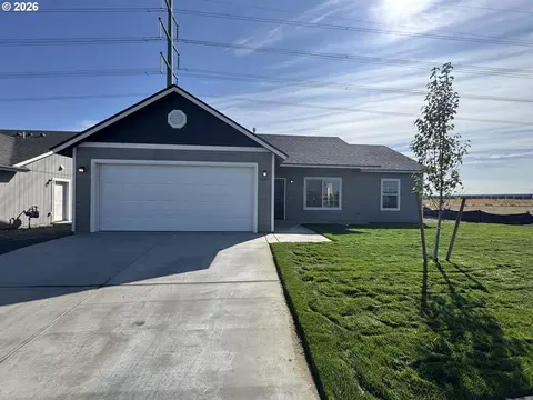 3377 Blue Jay St, Umatilla, OR 97882