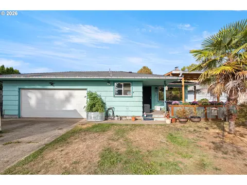 605 SE 166th Pl, Portland, OR 97233