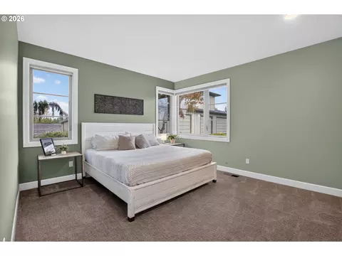 Bedroom - 8073 S Sconce Rd, Canby, OR 97013 photo 4 of 5