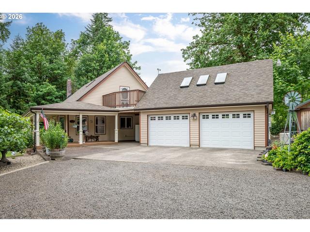 241 Growlers Gulch, Castle Rock, WA 98611