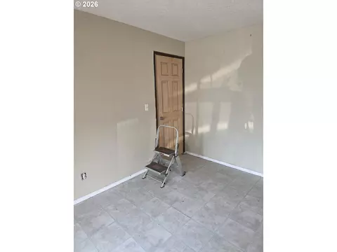 121 NE 2nd St, Boardman, OR 97818 photo 5