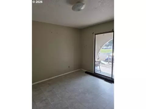 121 NE 2nd St, Boardman, OR 97818 photo 4