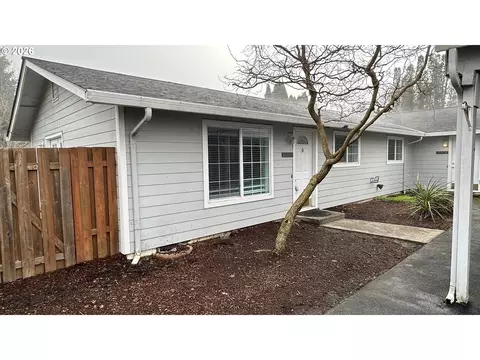 2910 E Douglas Ave, Newberg, OR 97132