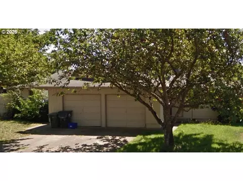 4933 Bluebelle Way, Springfield, OR 97478