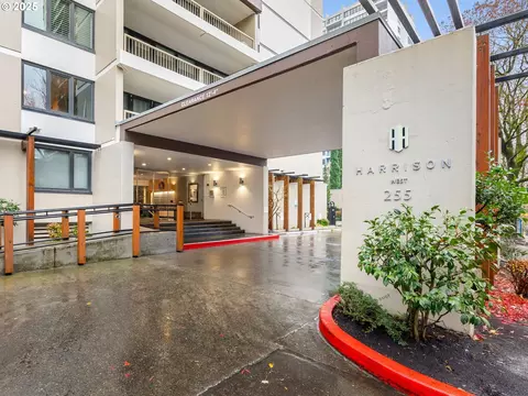 255 SW Harrison St #3C, Portland, OR 97201