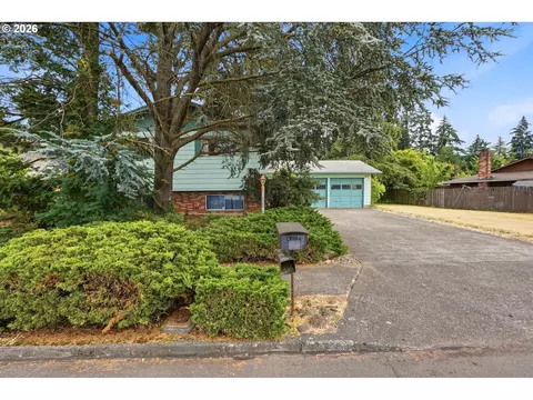 17610 NE Multnomah Dr, Portland, OR 97230