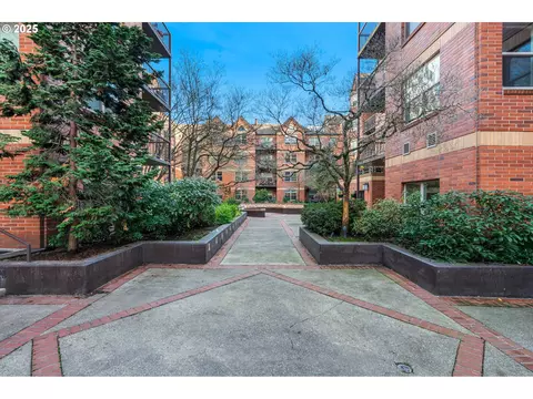1500 SW Park Ave #215, Portland, OR 97201