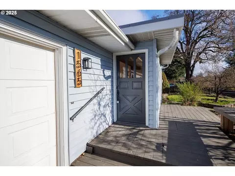 1565 Monterey Ave, Eugene, OR 97401