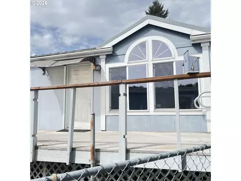 34900 Wendlant Way # F, Scappoose, OR 97056