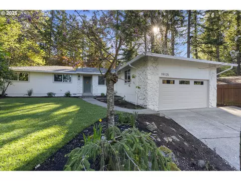 19125 SW Murphy Ct, Beaverton, OR 97078