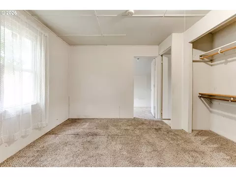 Bedroom - 123 10th St, Springfield, OR 97477 photo 1 of 6