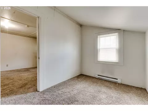 Bedroom - 123 10th St, Springfield, OR 97477 photo 2 of 6