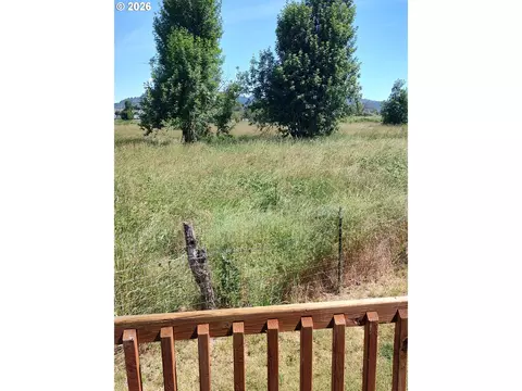 Other - 257 Smith Loop, Springfield, OR 97478 photo 2 of 2