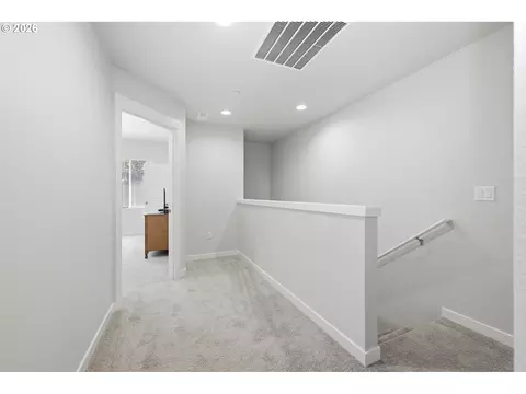 Entry Way - 2618 Waterlily Dr, Eugene, OR 97402 photo 3 of 5