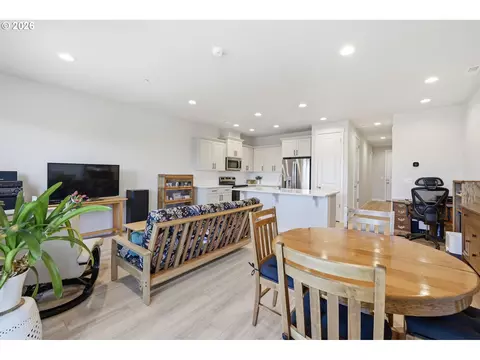 Other - 2618 Waterlily Dr, Eugene, OR 97402 photo 2 of 8