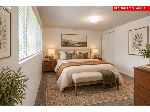Bedroom - 1931 W 17th Ave #A, Eugene, OR 97402 photo 1 of 9