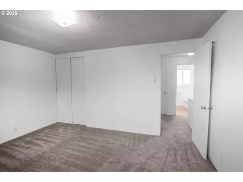 Bedroom - 1931 W 17th Ave #A, Eugene, OR 97402 photo 4 of 9