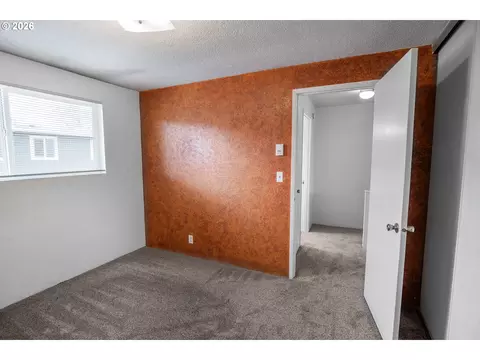 Bedroom - 1931 W 17th Ave #A, Eugene, OR 97402 photo 9 of 9