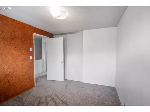 Bedroom - 1931 W 17th Ave #A, Eugene, OR 97402 photo 8 of 9