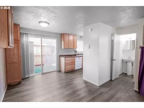 Other - 1931 W 17th Ave #A, Eugene, OR 97402 photo 2 of 3