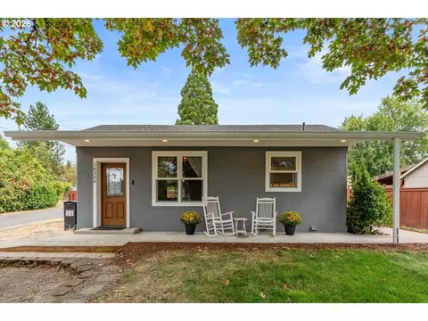 16366 Front Ave, Oregon City, OR 97045