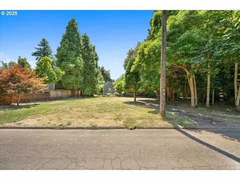 550 Arthur St, Woodburn, OR 97071