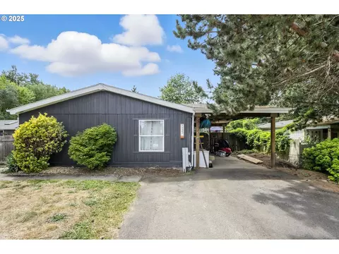 9933 SE 43rd Ave, Milwaukie, OR 97222