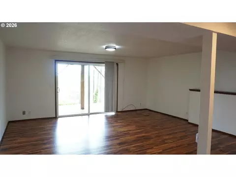 Living - 2025 W 25th Ave, Eugene, OR 97405 photo 2 of 4