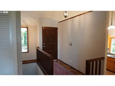 Entry Way - 2025 W 25th Ave, Eugene, OR 97405 photo 1 of 4