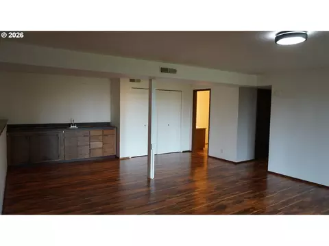 Living - 2025 W 25th Ave, Eugene, OR 97405 photo 3 of 4