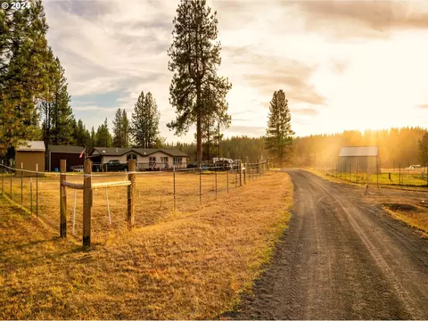54508 Coombs Loop, La Grande, OR 97850
