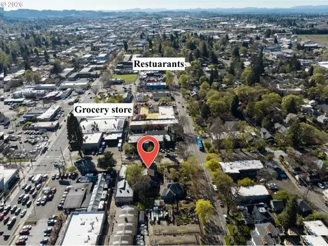 View/Area - 527 Monroe St, Eugene, OR 97402 photo 1 of 4