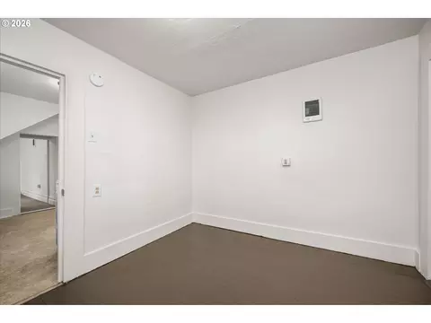 Bedroom - 527 Monroe St, Eugene, OR 97402 photo 4 of 8