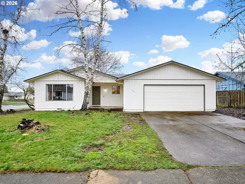 1106 Royalty Dr NE, Salem, OR 97301