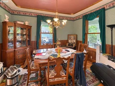 Dining - 85266 Chezem Rd, Eugene, OR 97405 photo 1 of 1
