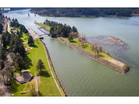 725 SW Moody Ave, Cascade Locks, OR 97014 photo 7