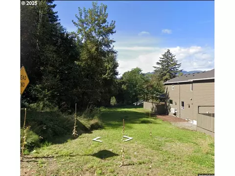 725 SW Moody Ave, Cascade Locks, OR 97014 photo 3