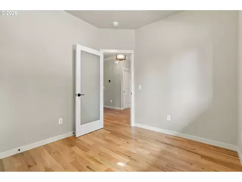 Other - 988 Hamilton St, Springfield, OR 97477 photo 3 of 5