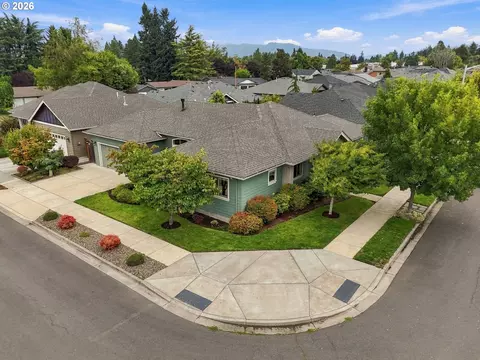 View/Area - 988 Hamilton St, Springfield, OR 97477 photo 2 of 3