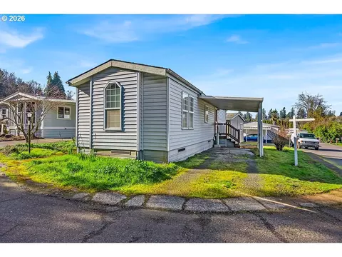 18830 Highway 99e #33, Oregon City, OR 97045
