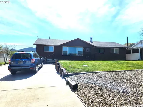 704 G Ave, La Grande, OR 97850