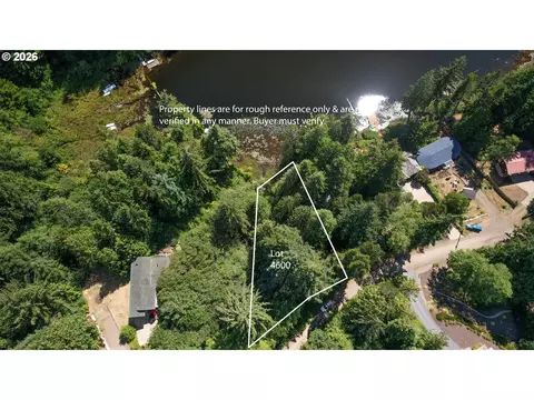 View/Area - collard loop, Florence, OR 97439 photo 1 of 8