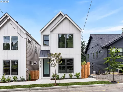 7485 SW 36th Ave, Portland, OR 97219