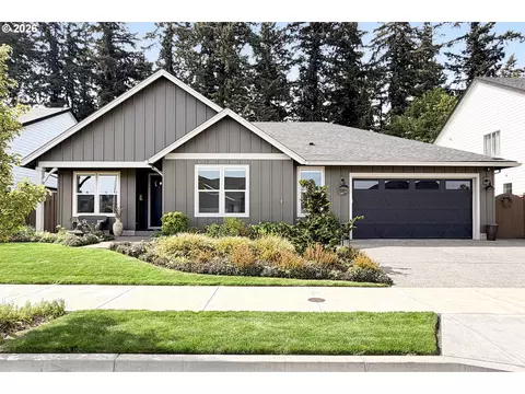 1927 S Fir Loop, Canby, OR 97013