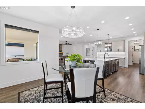 Dining - 37802 SE Olson St, Sandy, OR 97055 photo 2 of 2