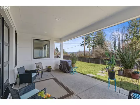 Exterior - 37802 SE Olson St, Sandy, OR 97055 photo 6 of 7
