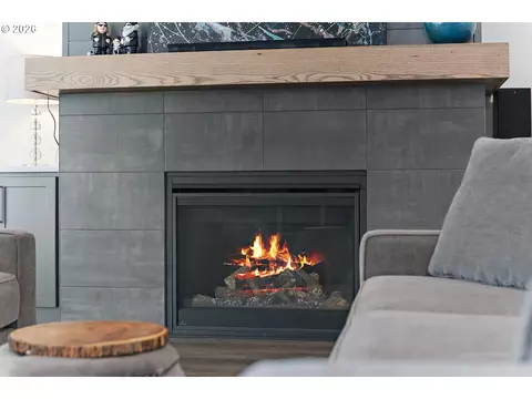 Living - 37802 SE Olson St, Sandy, OR 97055 photo 3 of 4