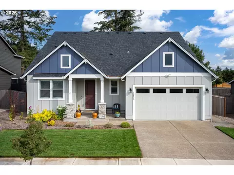 16853 SE Pacific Crest Trail Pl, Happy Valley, OR 97086