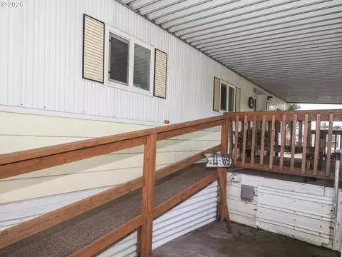 21016 SE Stark St #71, Gresham, OR 97030 photo 4