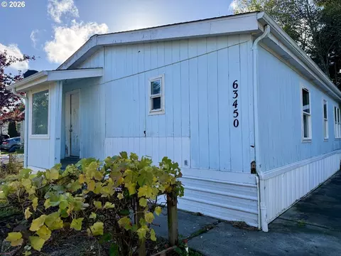 63450 Capitol Dr, Coos Bay, OR 97420